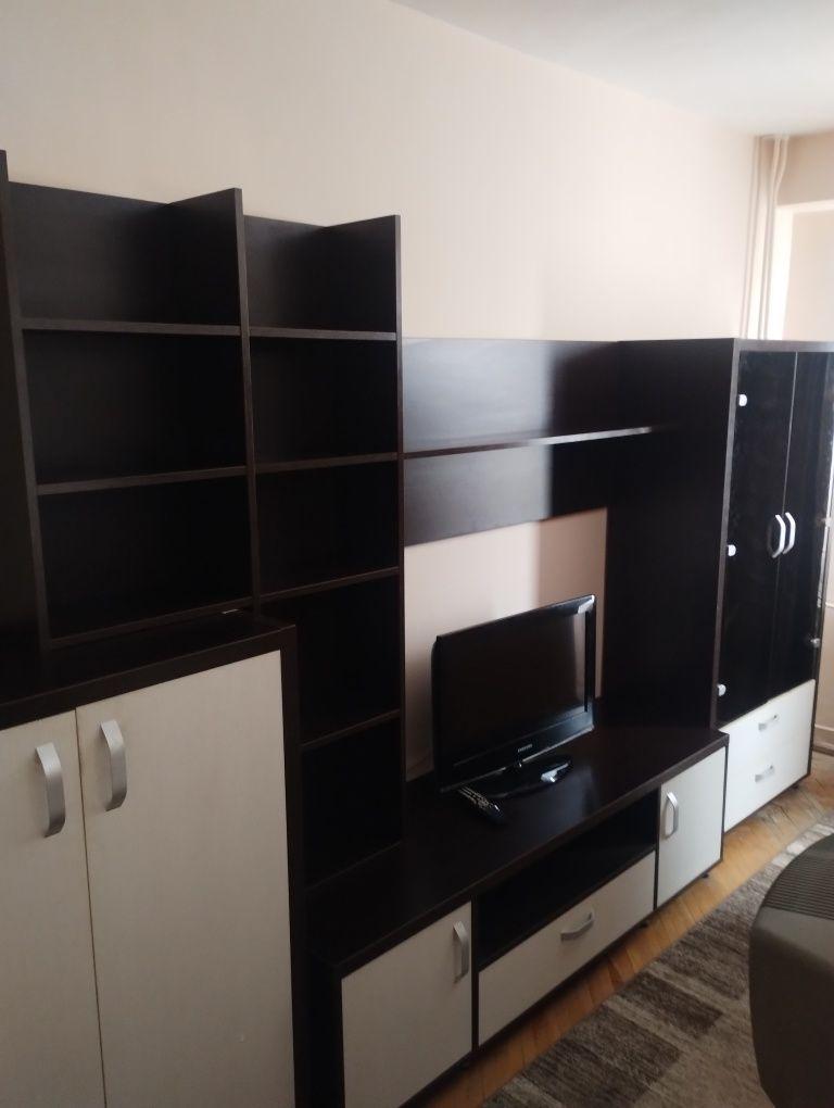 Ofer spre închiriere apartament in Oradea