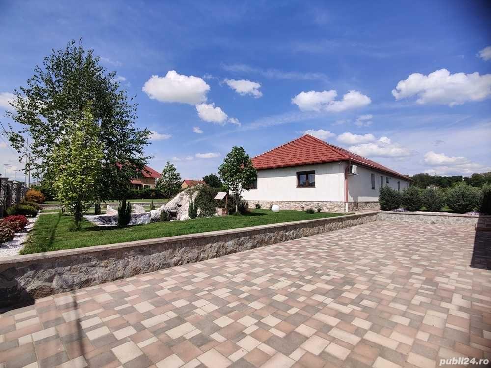 Oportunitate! Casa in MARGHITA 4 dormitoare 3 bai 3600mp teren + gradina legume