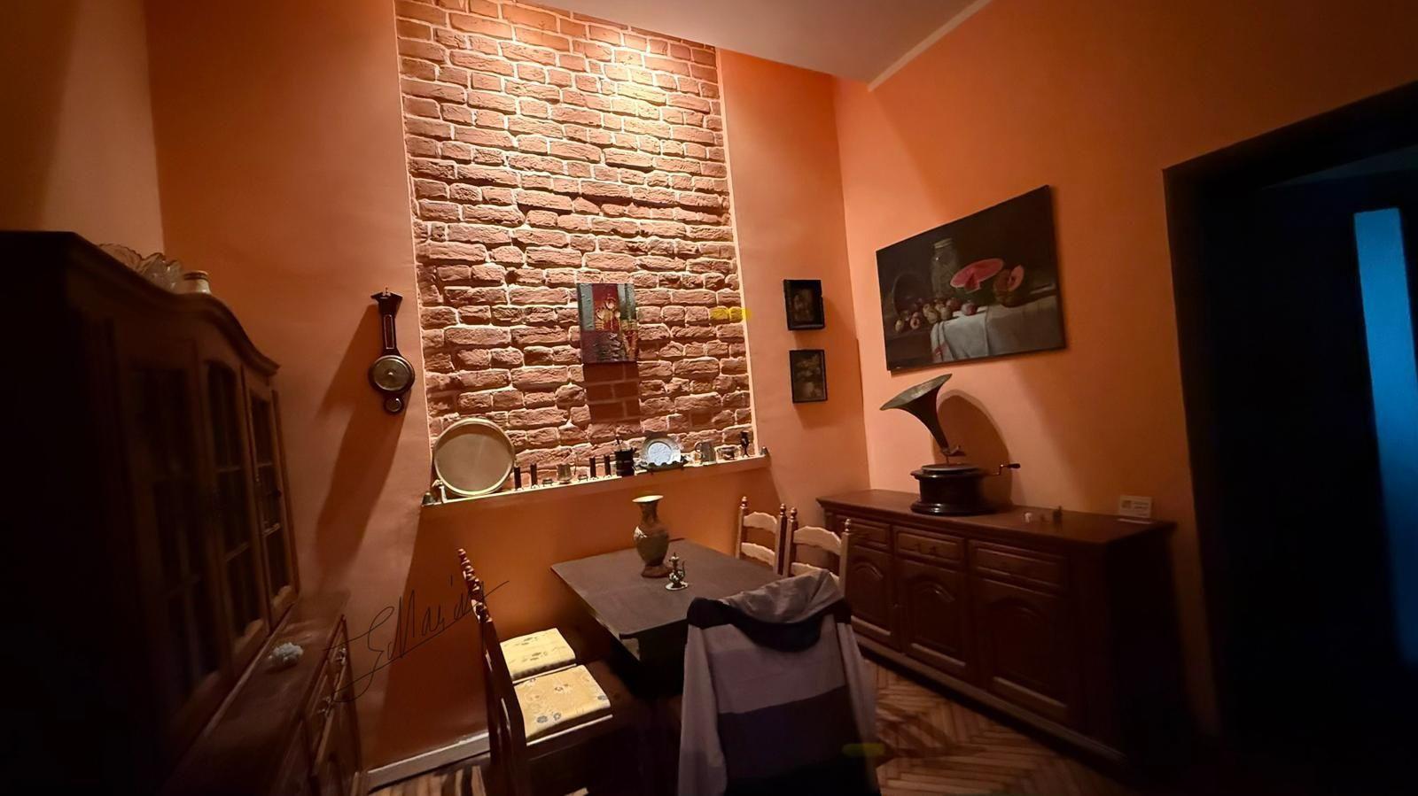 Cișmigiu | Adresă premium | Spațiu ideal birou, cabinet sau investiție | Vilă istorică