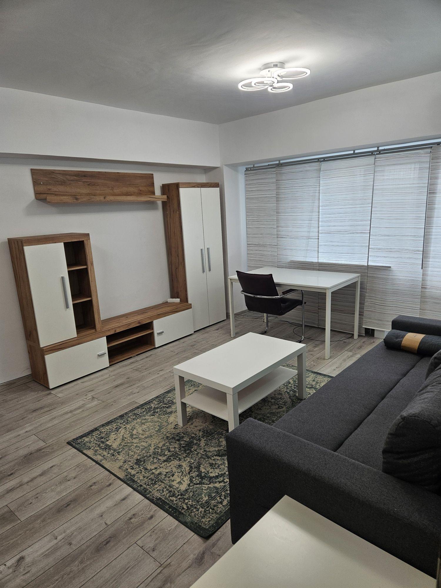 Proprietar vand ap.3 camere Bd.Decebal - imagine 1