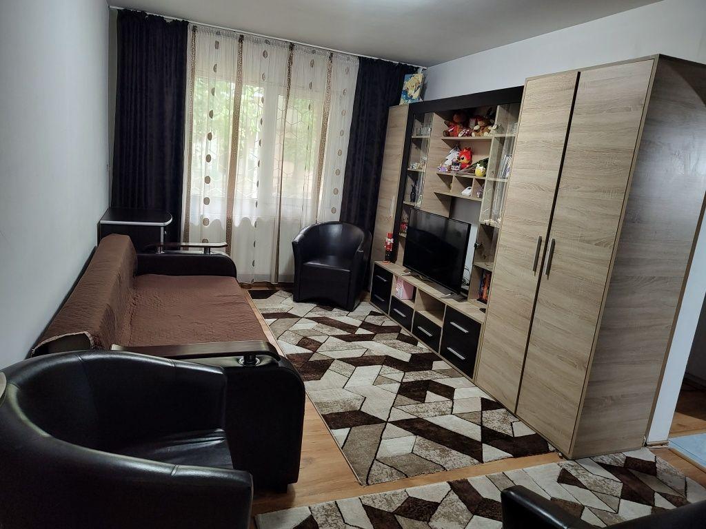 Schimb sau vând apartament 2 camere - imagine 1