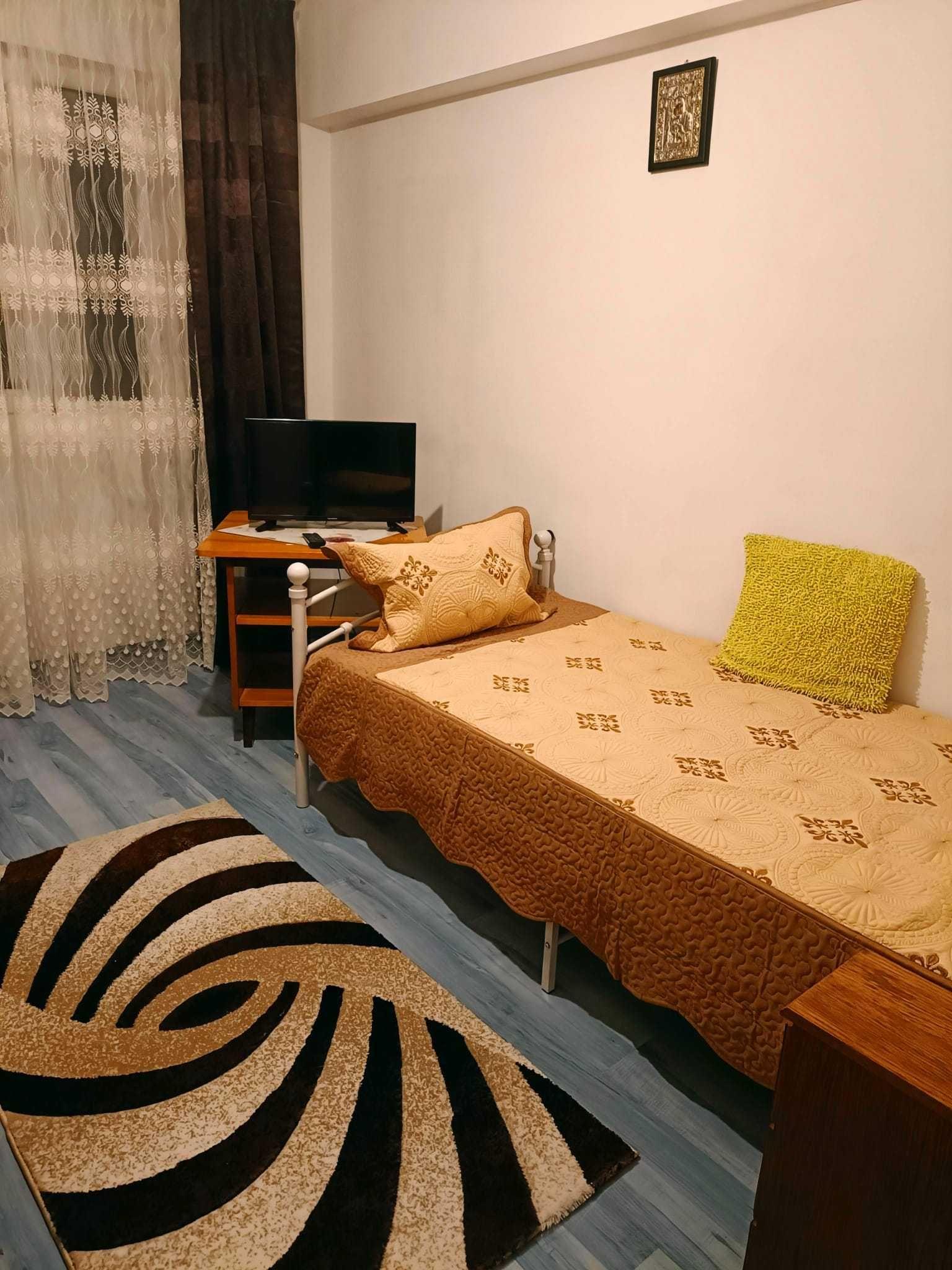 Ofer cameră pentru închiriat - imagine 1