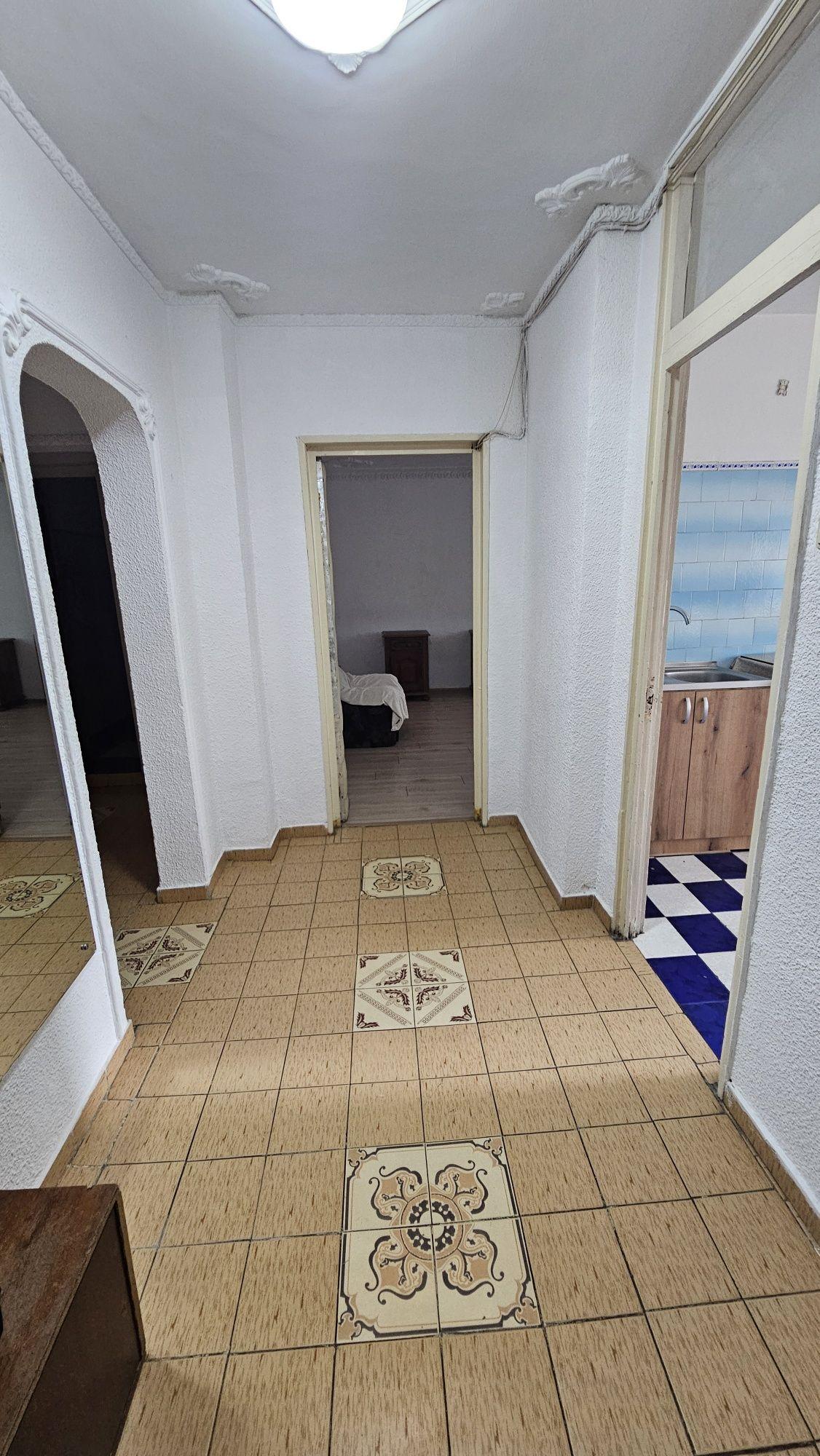 Apartament de închiriat