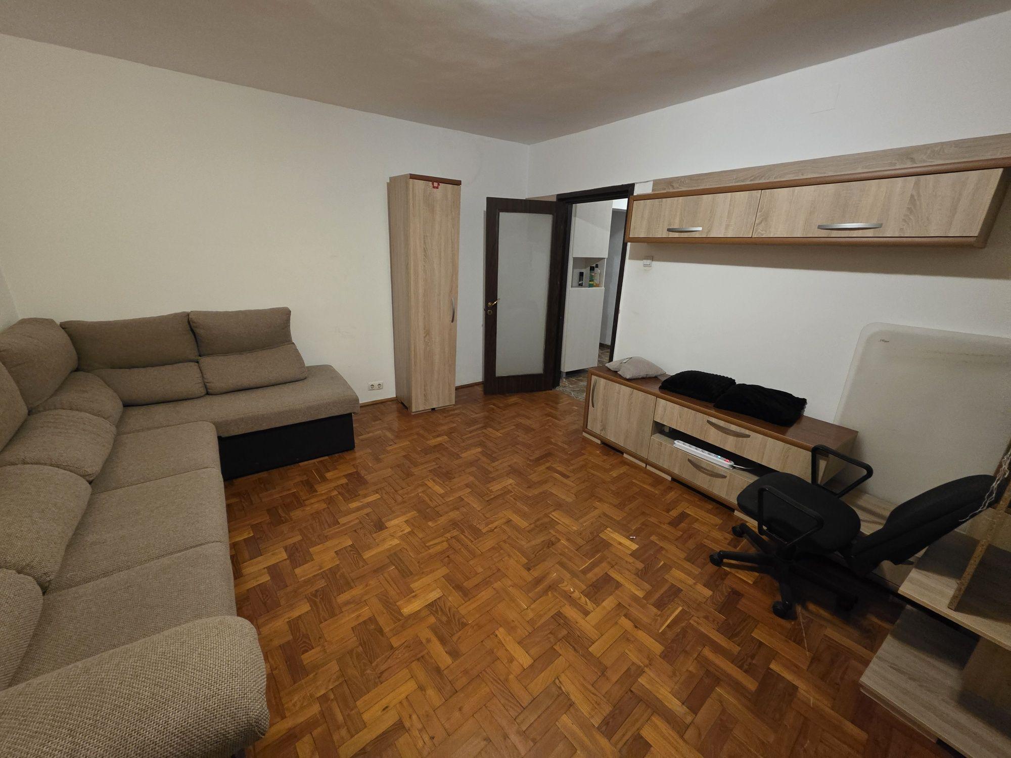 Proprietar - Spre inchiriere, 2 cam super spatios - imagine 1