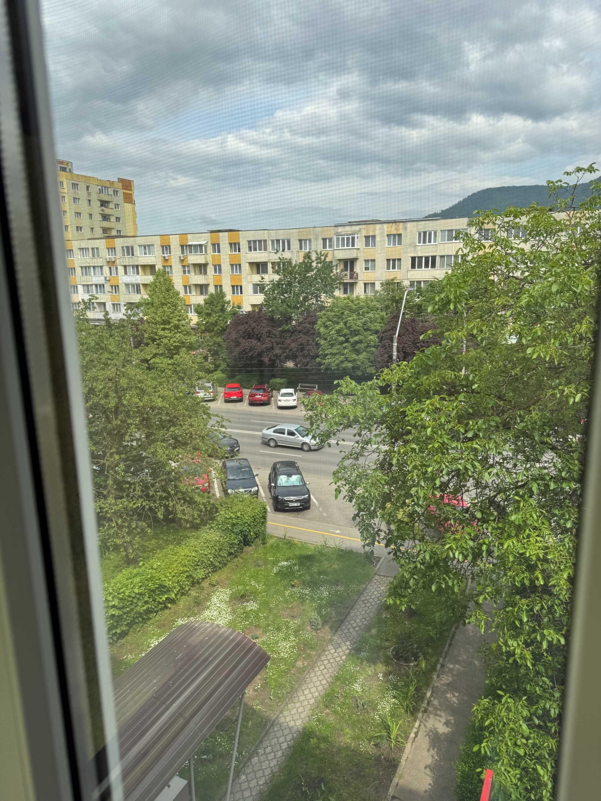 Inchiriez apartament Regele Mihai I (B-dul Bucuresti) Nr. 33