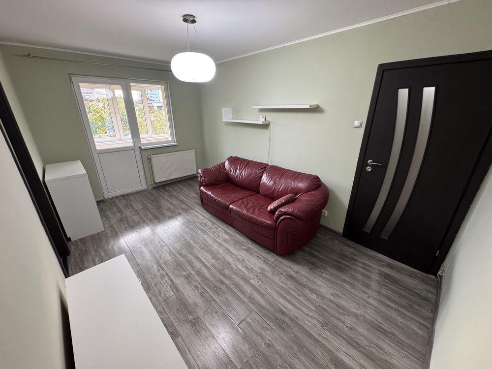 Dau in chirie Inchiriez Apartament 2 3 camere Semiluna Cuza Voda