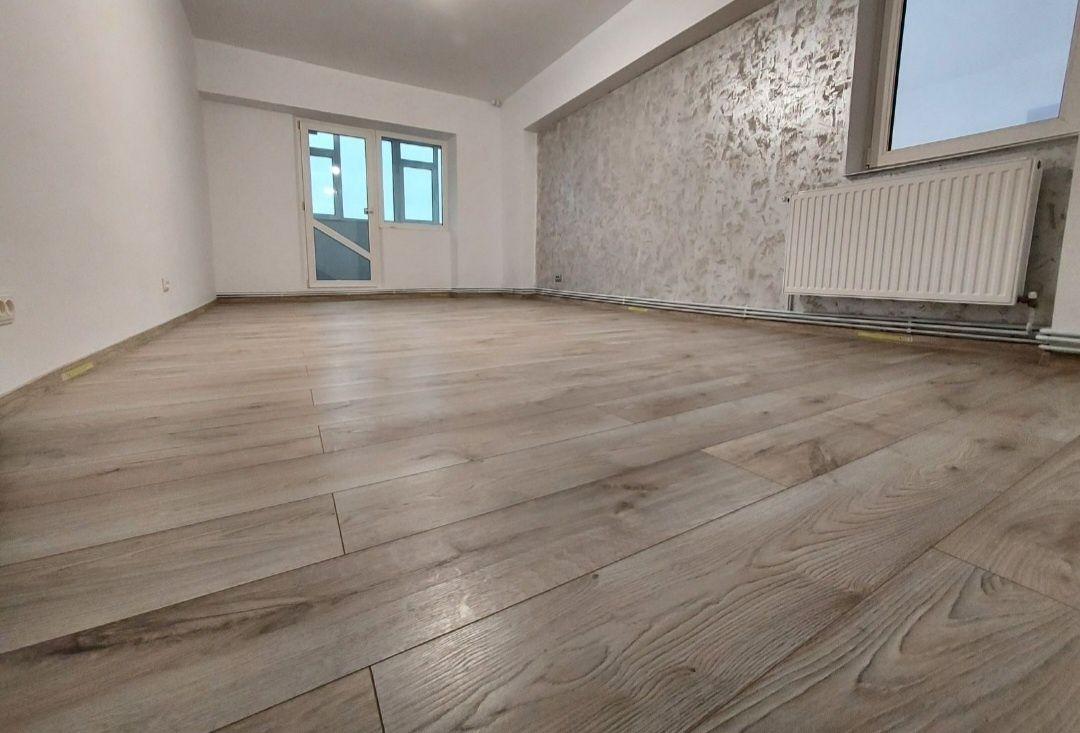 Apartament Pacurari 3 camere etaj 2/9 din 1990 Decomandat  Renovat
