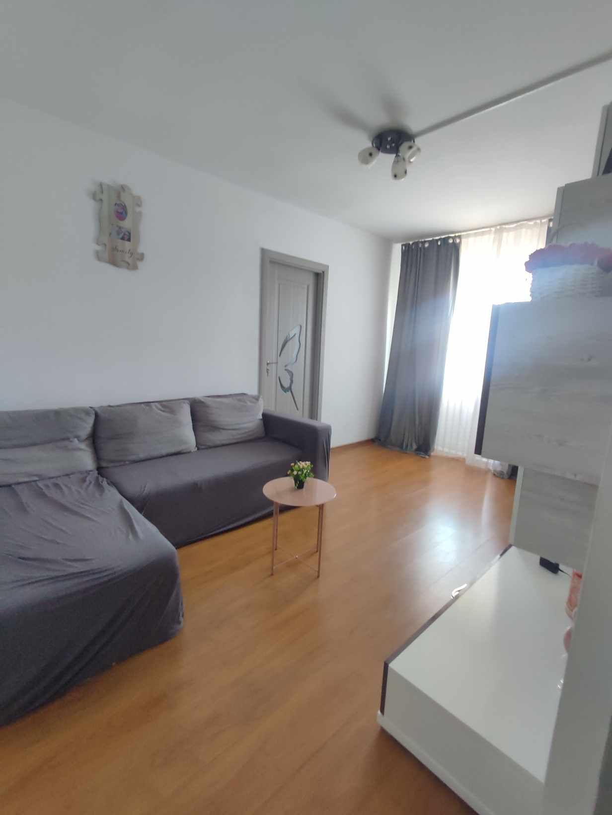 Apartament de închiriat