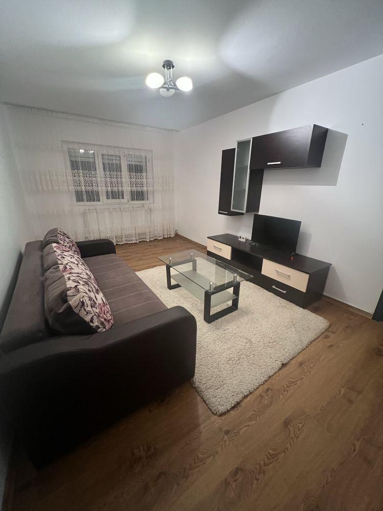 Inchiriez apartament cu 2 camere