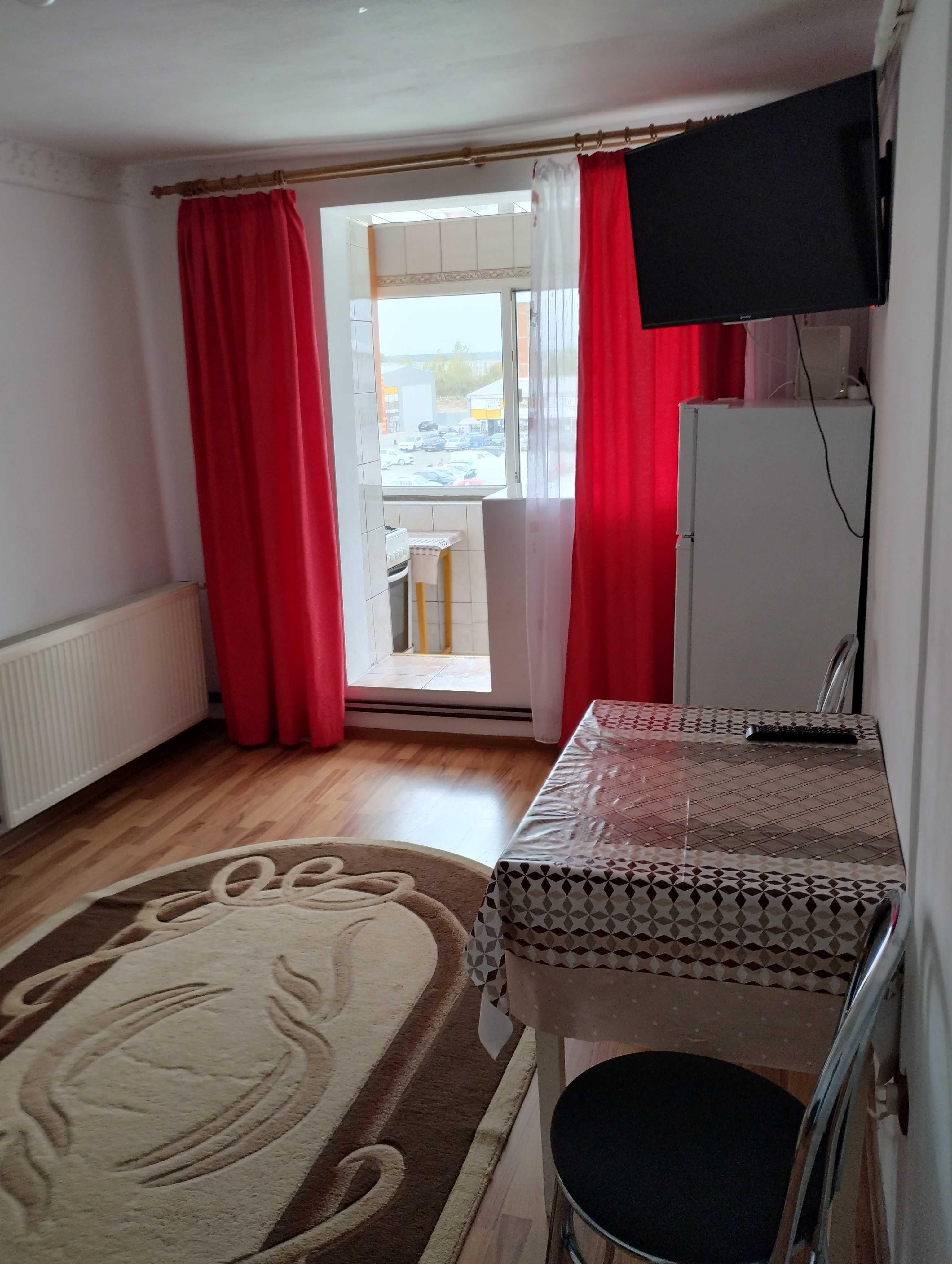 Închiriez garsonieră 2 camere - imagine 1