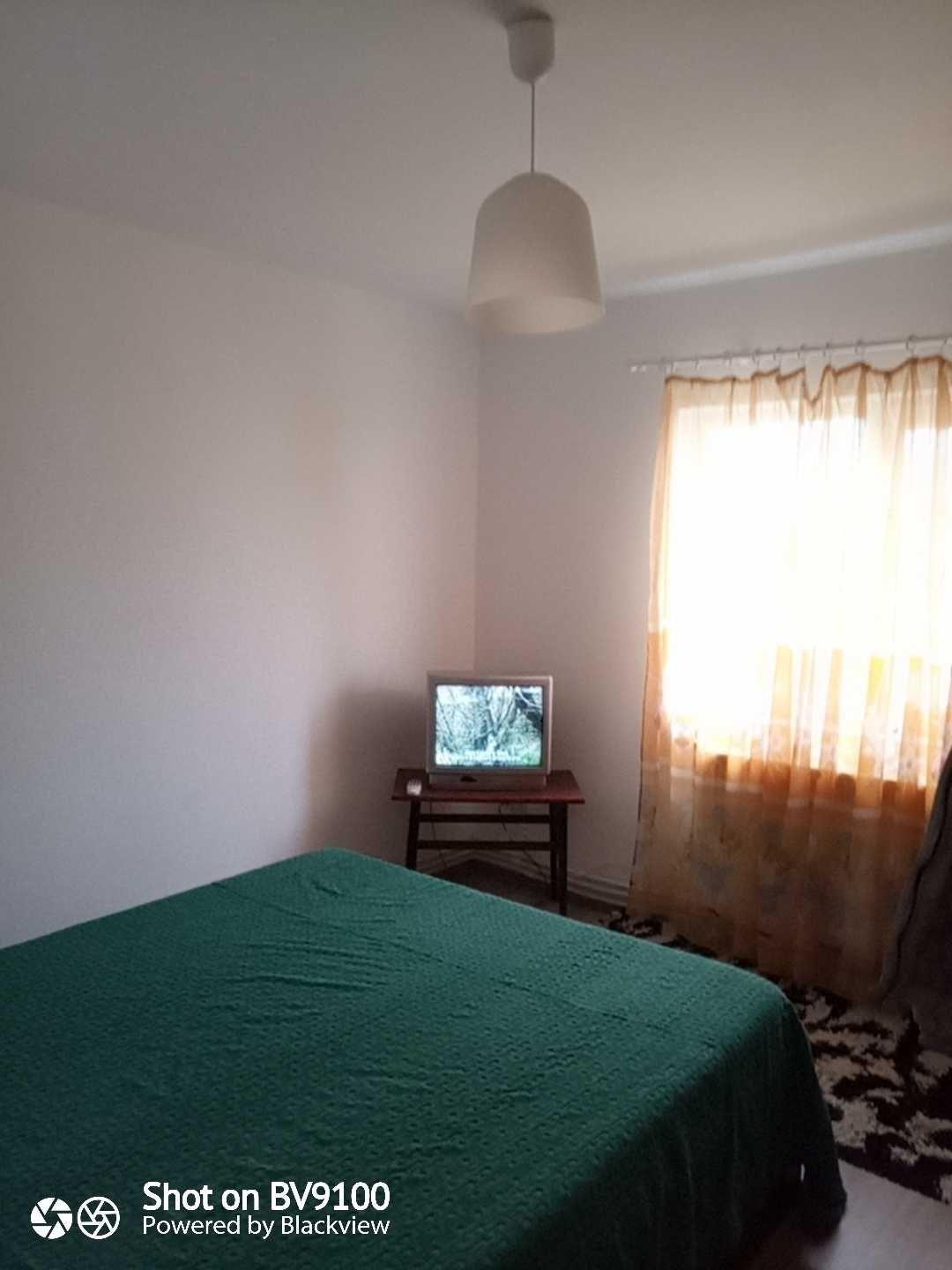 Inchiriez apartament