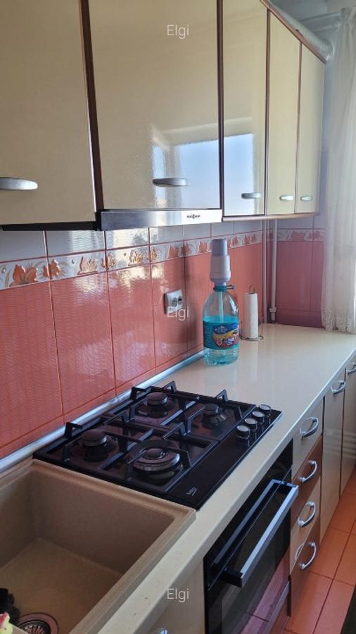 Inchiriez ap 3 camere.Tomis Nord