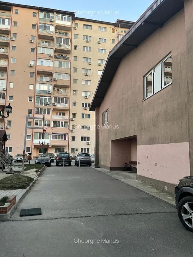 Spatiu Comercial intr-un complex rezidential - imagine 1
