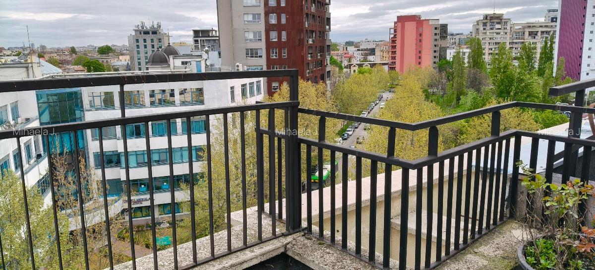 Închiriere garsoniera dubla zona Unirii
