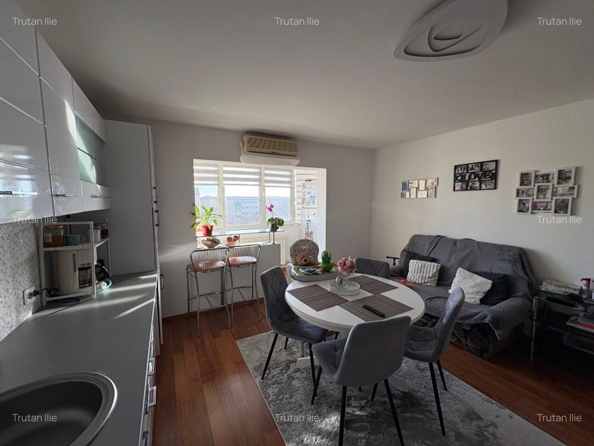 Vând apartament 2 dormitoare
