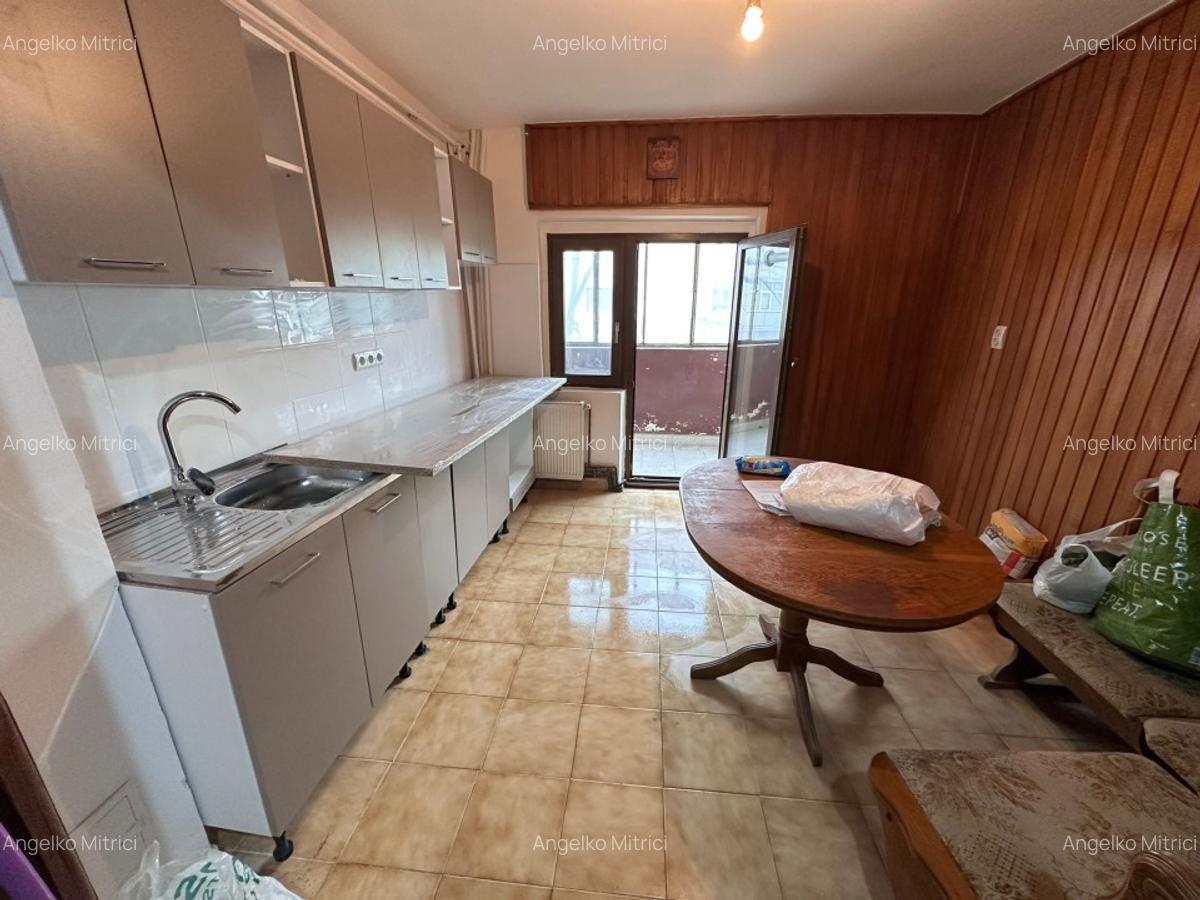 Apartament 3 Camere Zona Soarelui