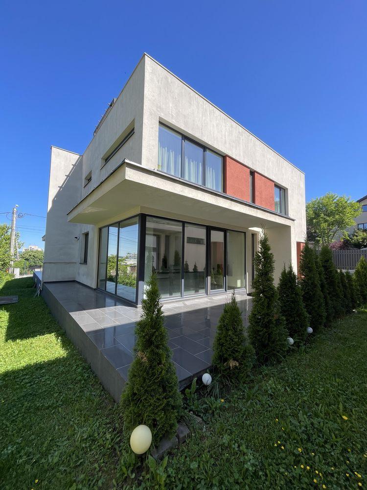 Duplex | Europa | 4 camere | 120mp | Terasa | Garaj