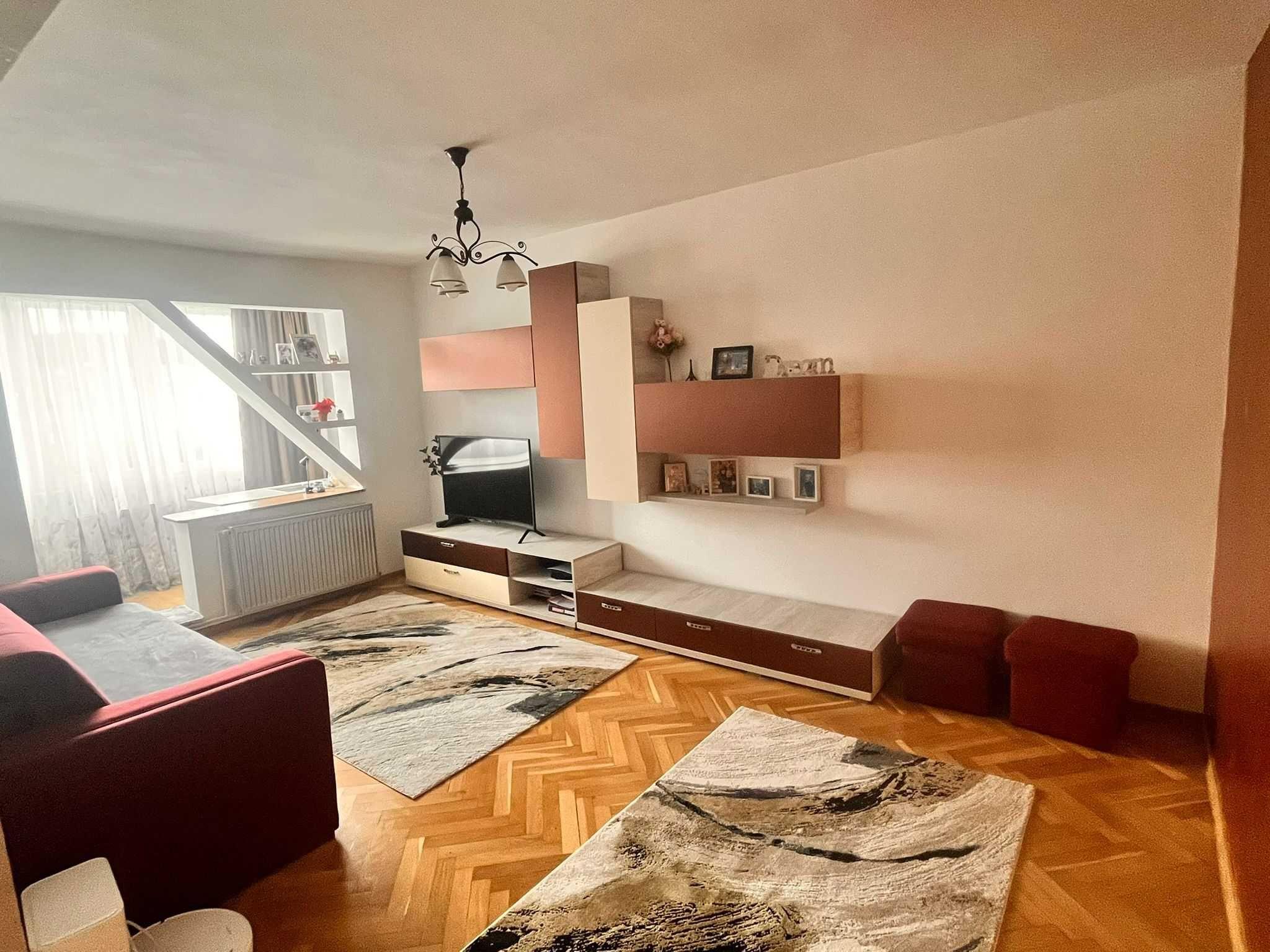 Chirie apartament 3 camere Tudor