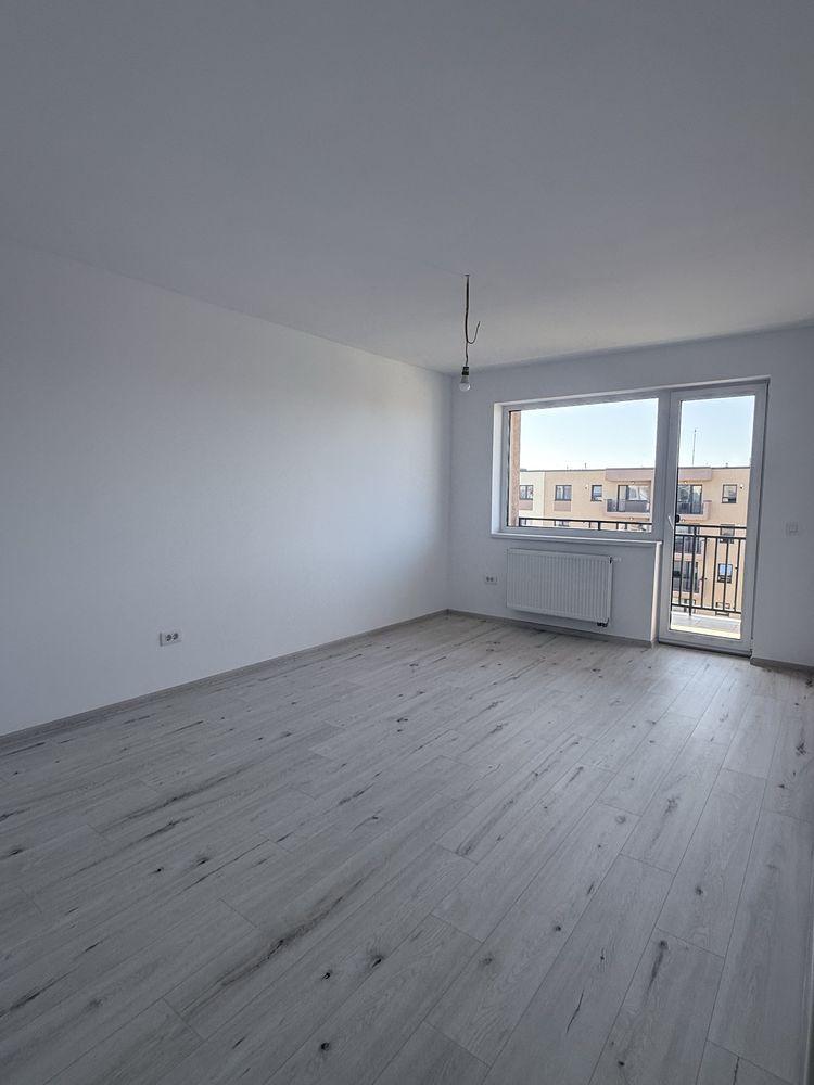 Direct proprietar, ap. 2 camere si parcare exterioara inclusa