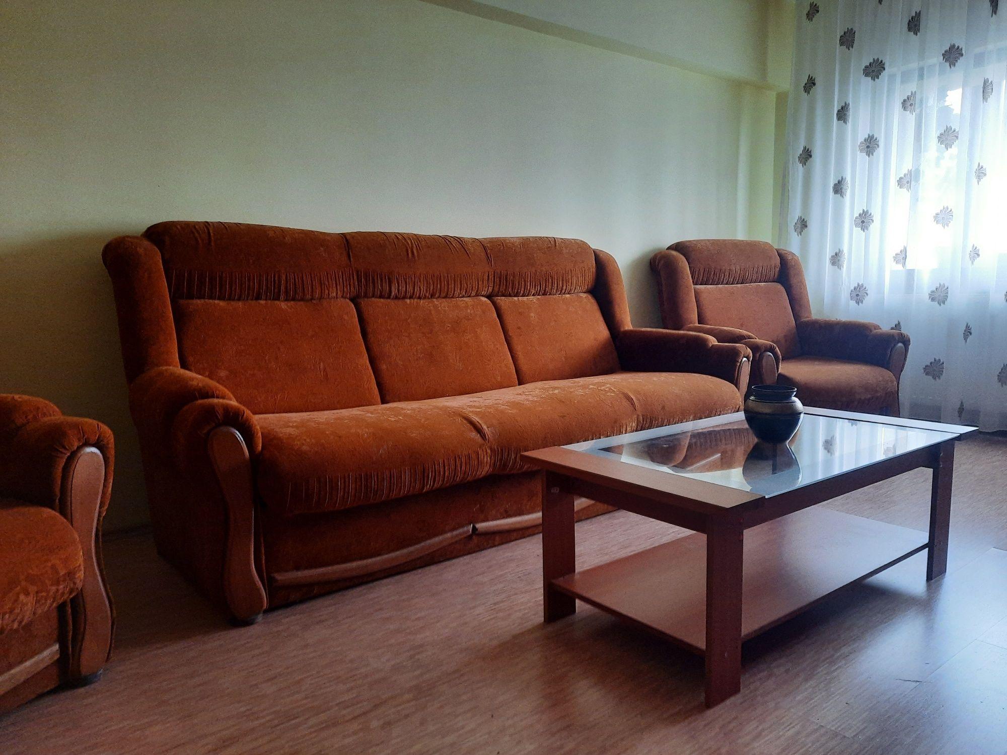 Proprietar vând apartament, 2 camere decomandat, Centrul Civic, Bld. Griviței bloc ONIX, mobilat, etaj 5/8, suprafața totală 54,50 mp