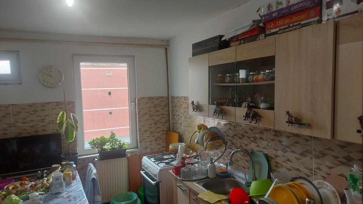 Apartament 4 camere