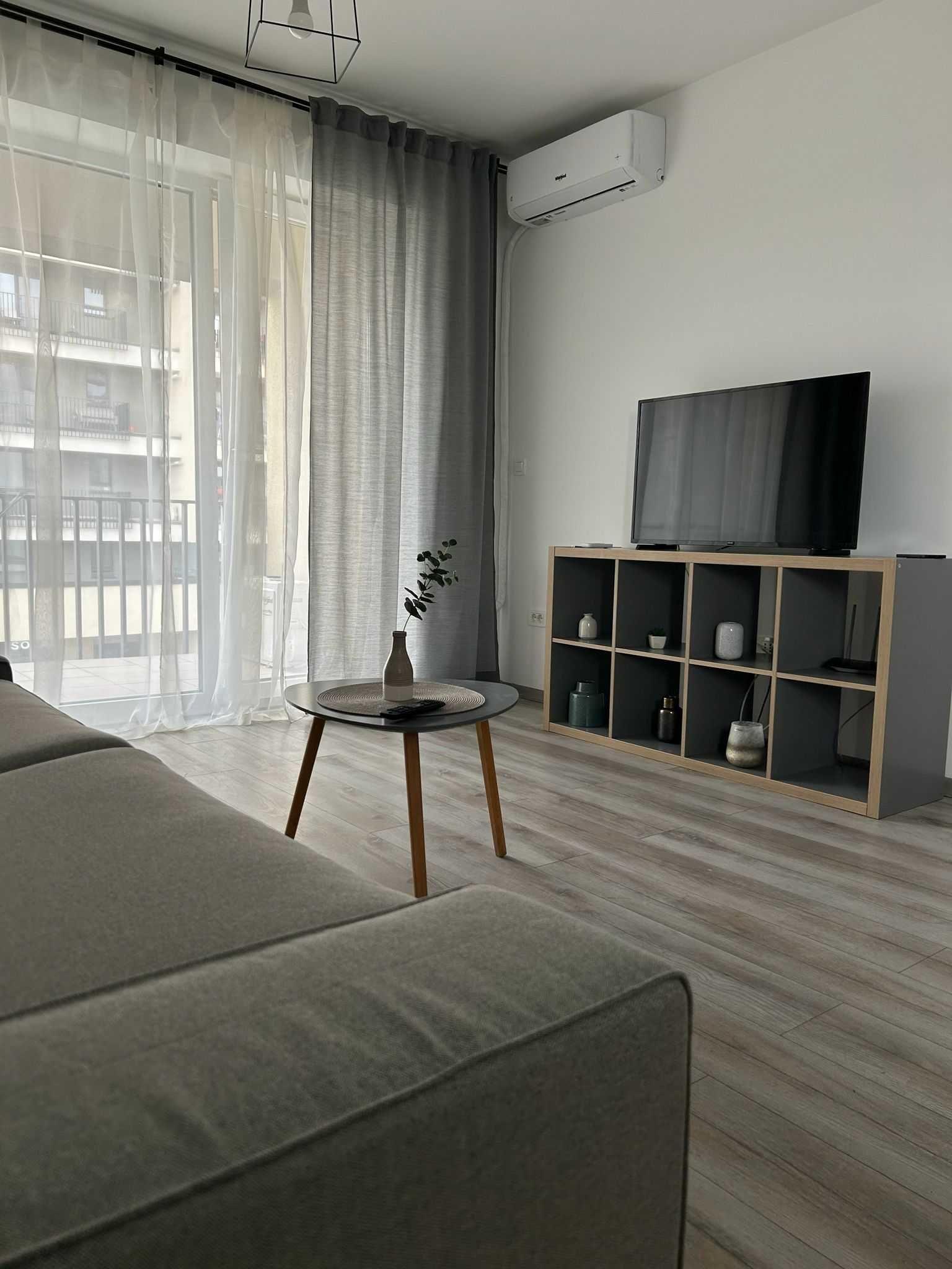 Studio Coresi Avantgarden Kasper