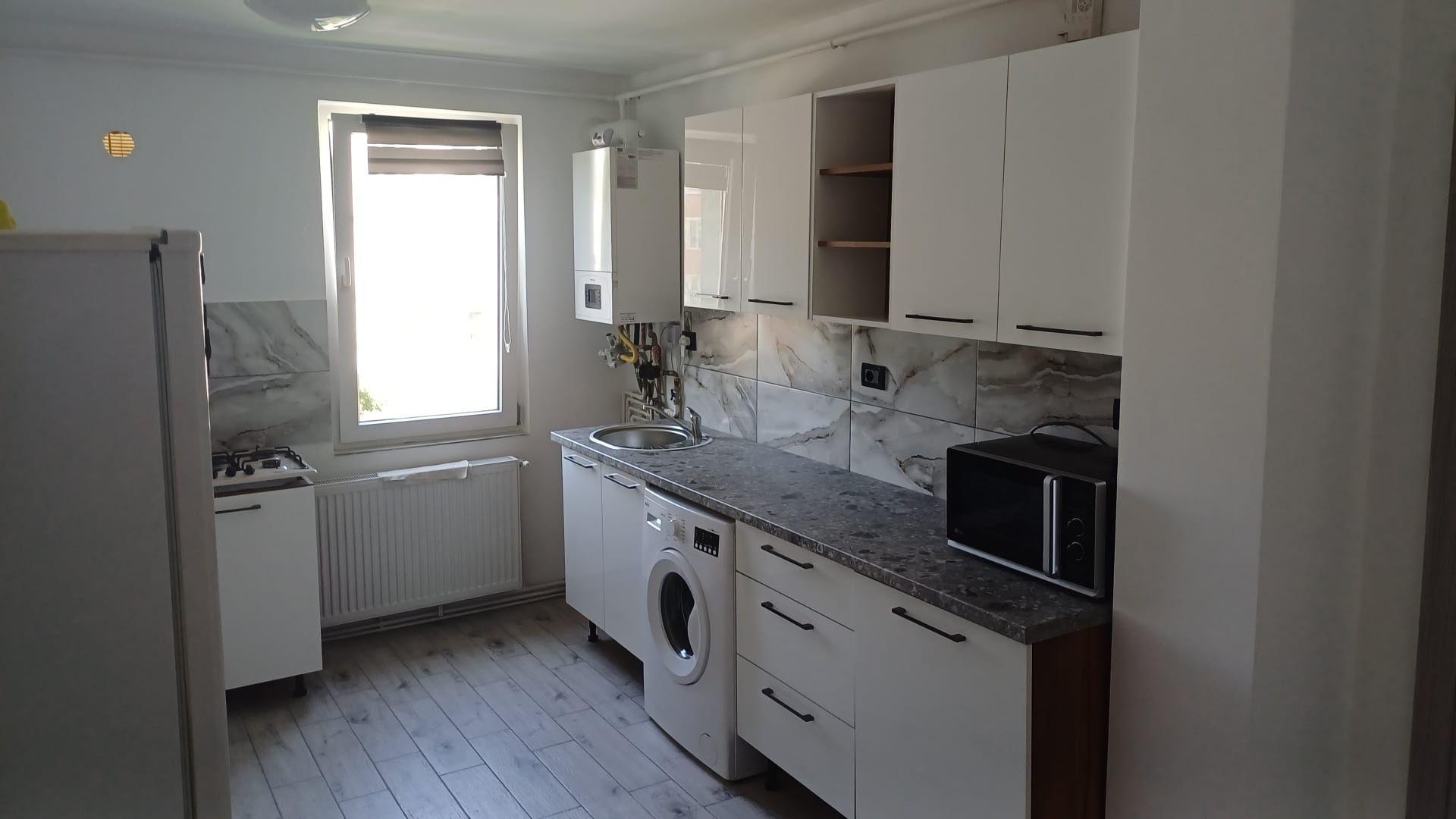 Apartament 2 camere, zona Astra