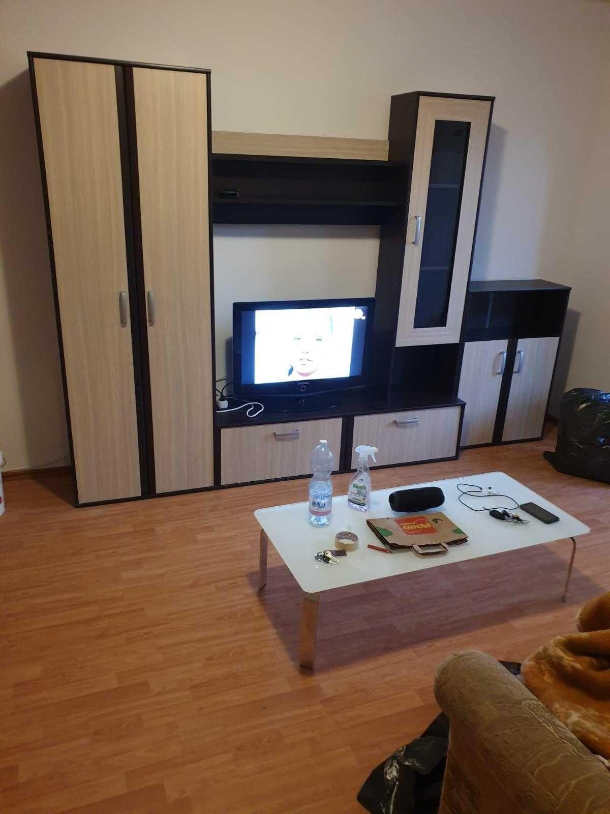 Inchiriez apartament 2 camere Tractorul