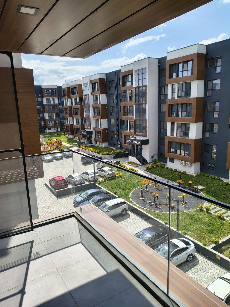 Inchiriez apartament