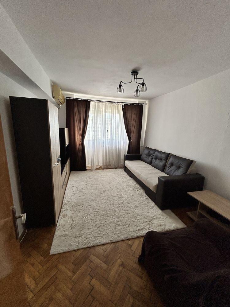 Inchiriez apartament 2 camere central Ramada