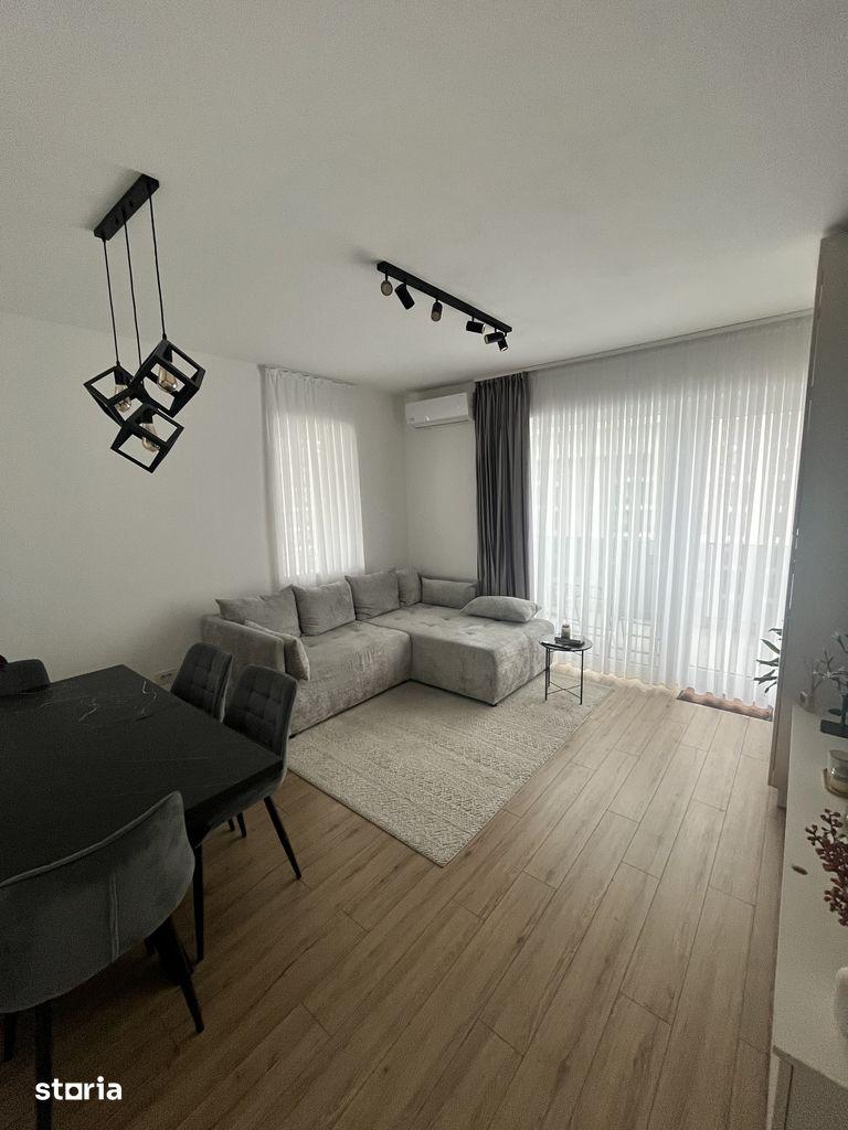 Vând apartament cu 3 camere, 2 băi, balcon generos – 68,6 mp utili - imagine 1