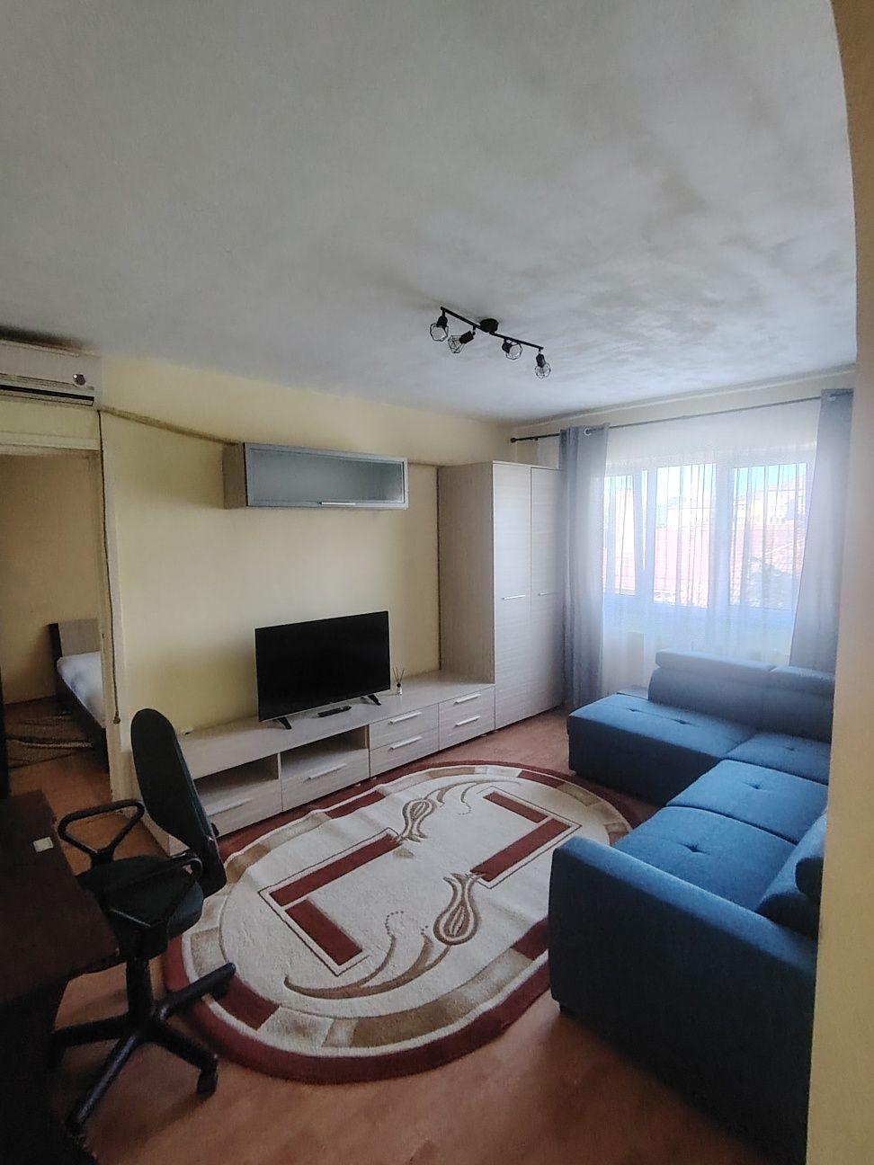 Închiriez apartament 2 camere