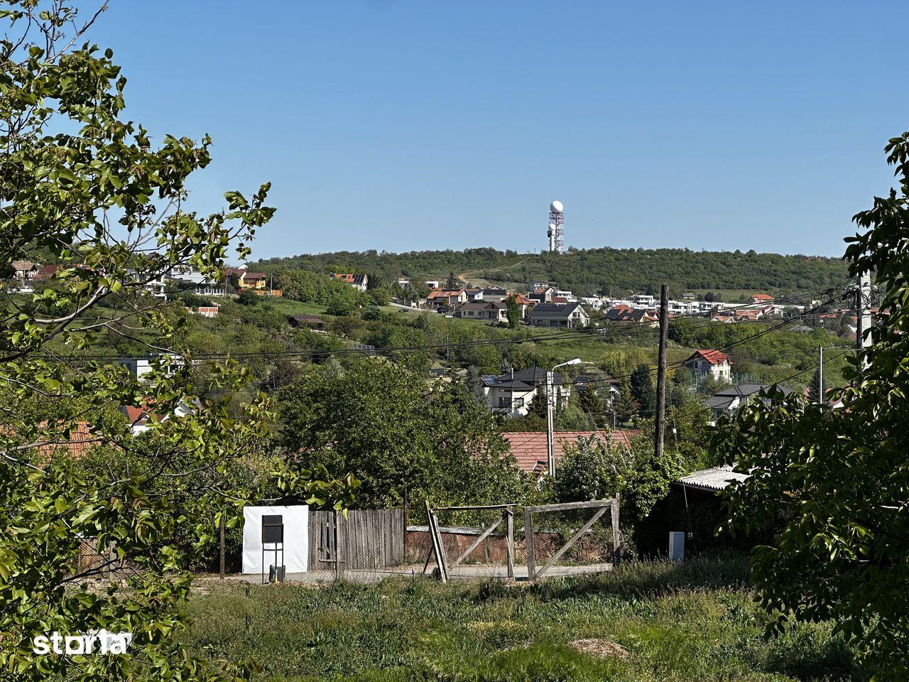 Teren intravilan dealuri - aut. construire/utilitati in parcela/asfalt