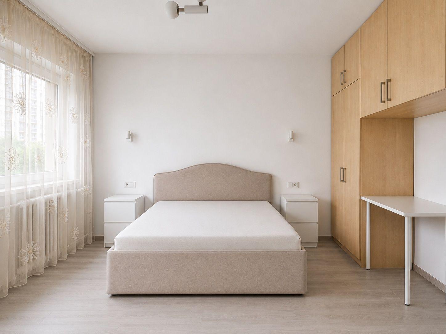 Inchiriez apartament de 2 camere, cartier Pajura
Decomandat