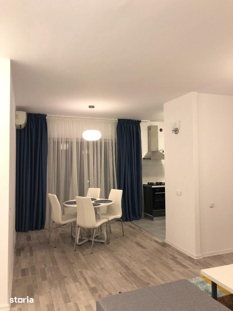 Inchiriere apartament 2 camere Titan - Rasarit de Soare, Parcare