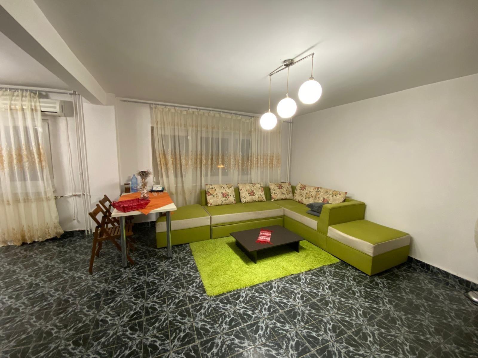 Inchiriez doua camere Decebal