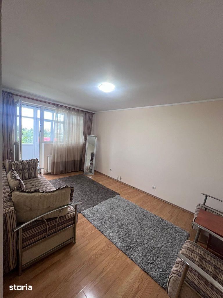 Apartament de vanzare-3 camere decomandat-sector 4 - utilat si mobilat - imagine 1