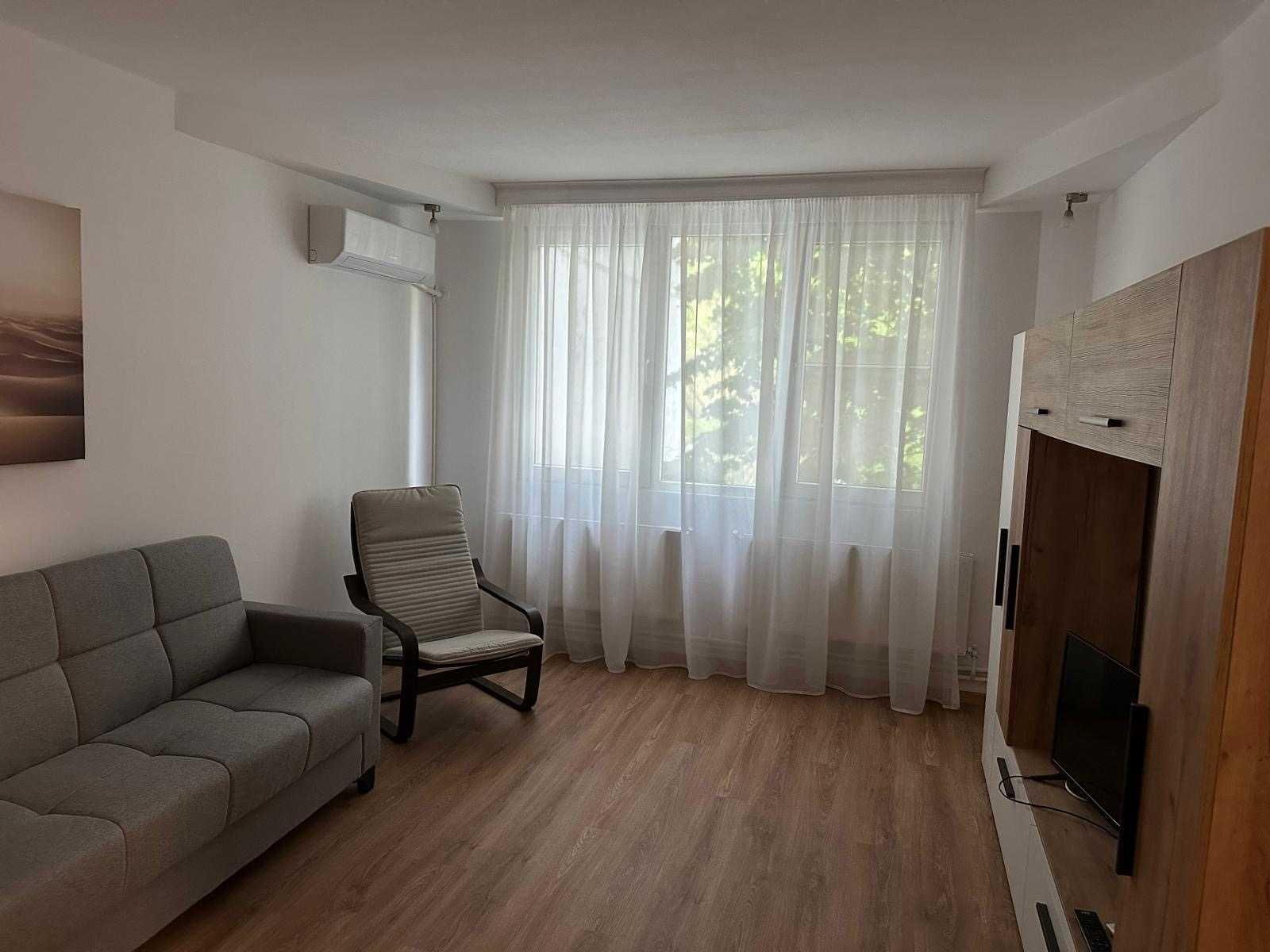 Apartament 3 camere, decomandat in zona Straja-Huedin - imagine 1