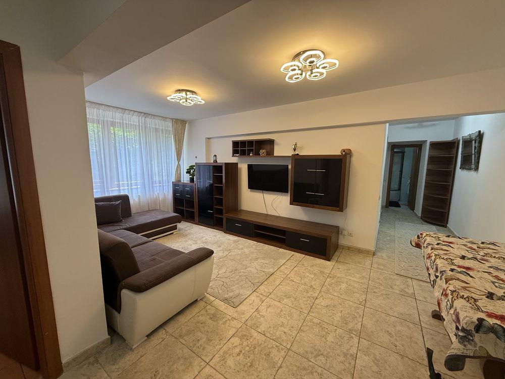 Proprietar, Inchiriez apartament 3 camere - imagine 1