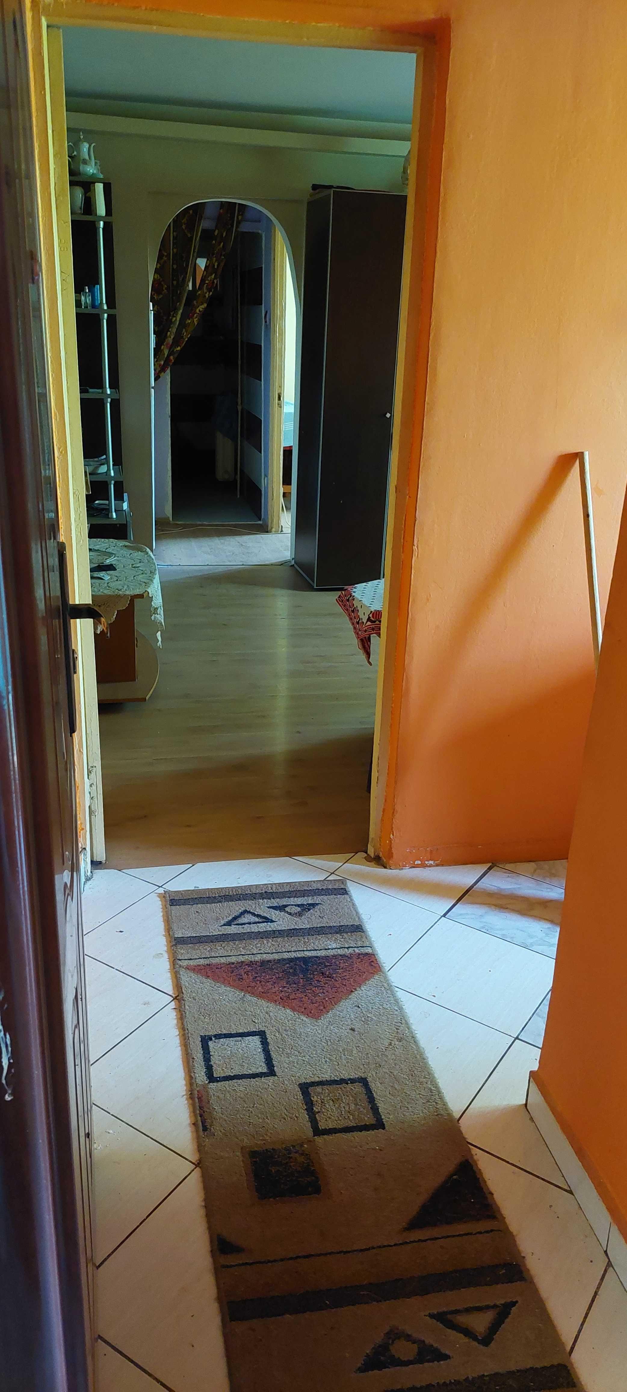 Vand apartament 2 camere, Aleea Livezilor, 42m, 45.000€