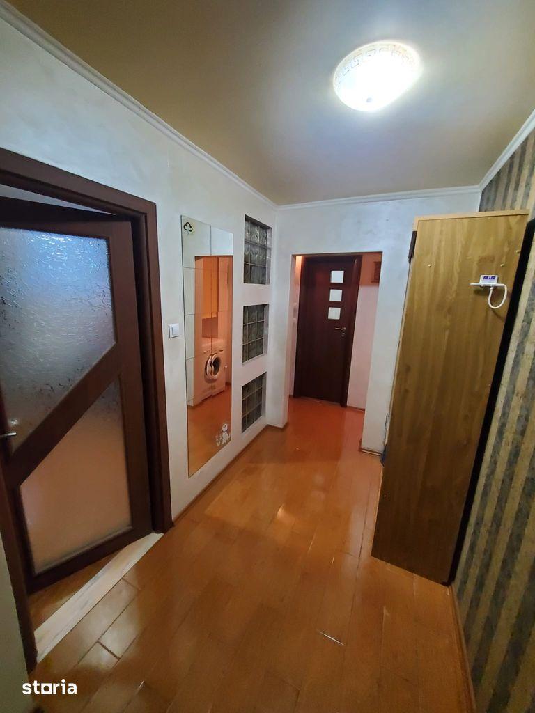 Inchiriere apartament 2 camere Sebastian