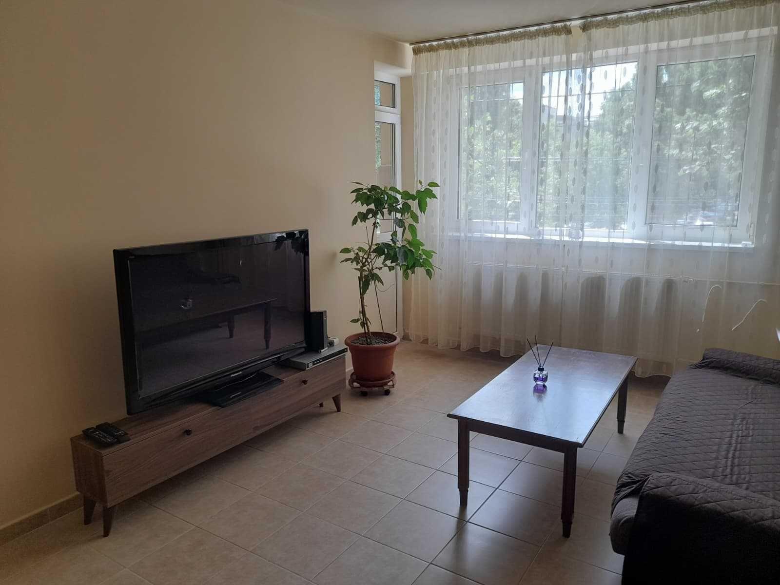 Închiriez apartament 3 camere Afi Cotroceni