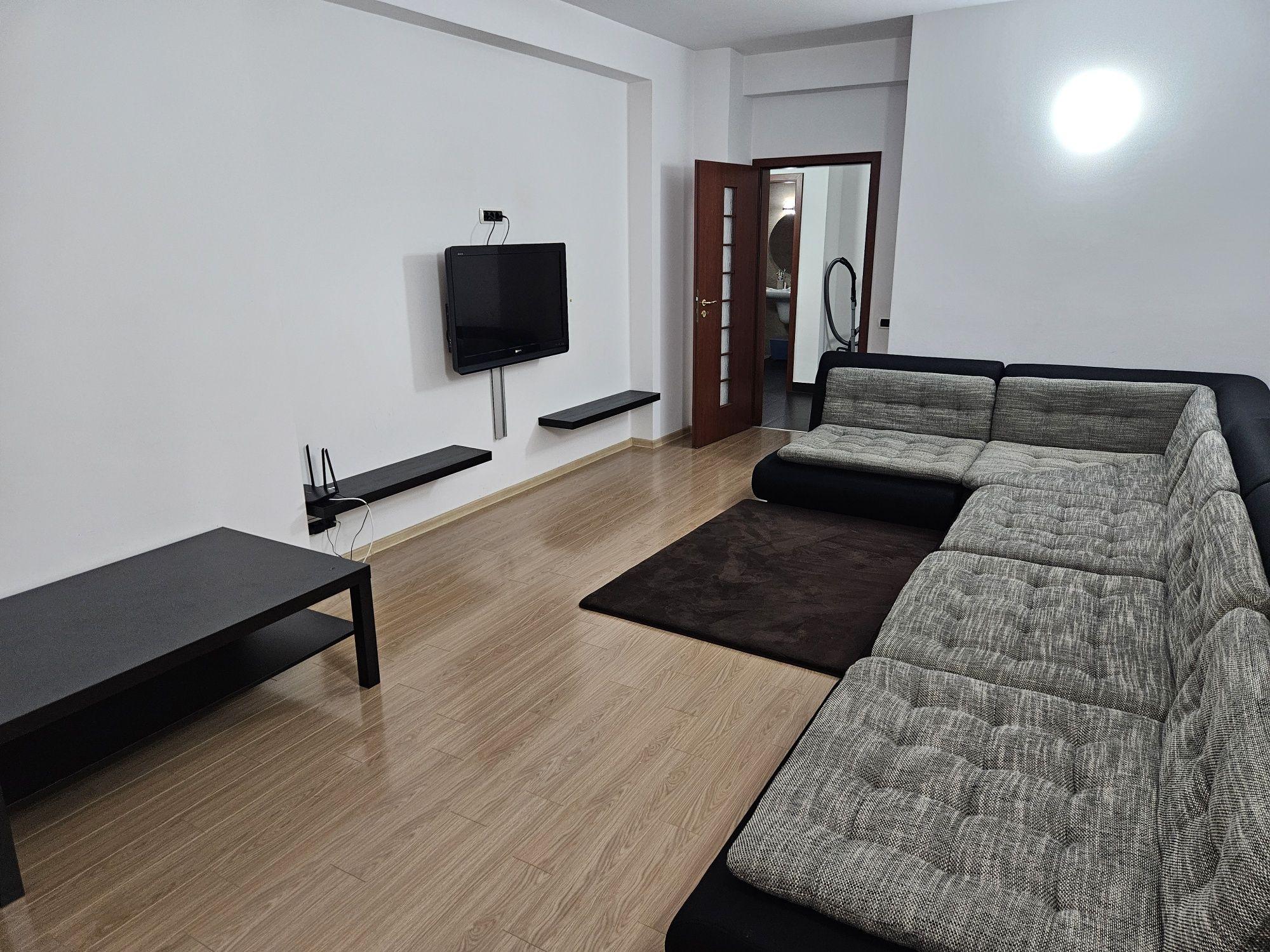 Inchiriez apartament cu 3 camere in Cartierul Latin bloc C1!