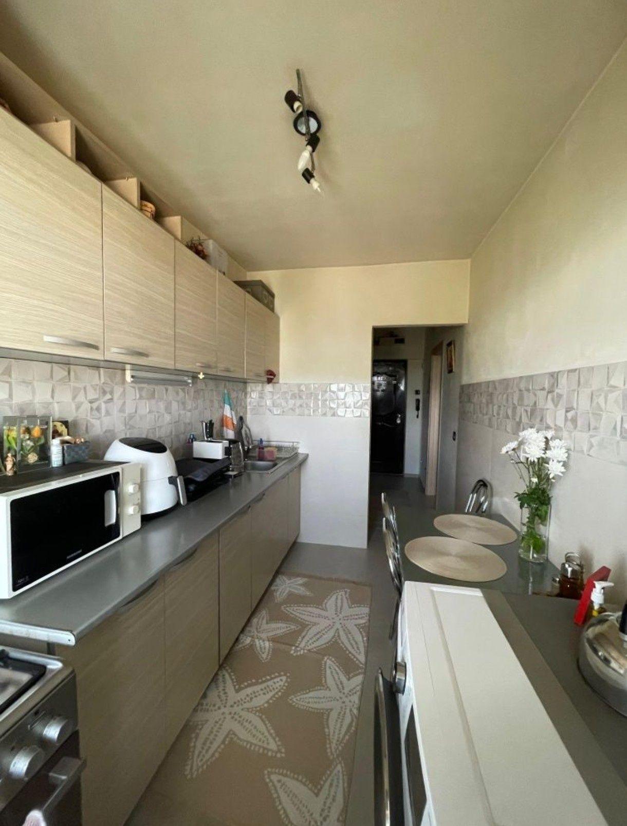 Proprietar | 2 camere renovat complet  | Metrou la scara | Drumul Taberei | Etaj 10 | Mobilat