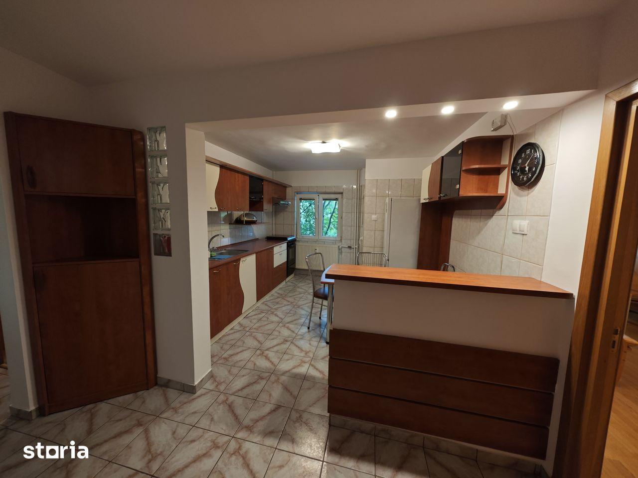 Apartament 3 camere, Militari Uverturii (spate la Teatrul Masca)