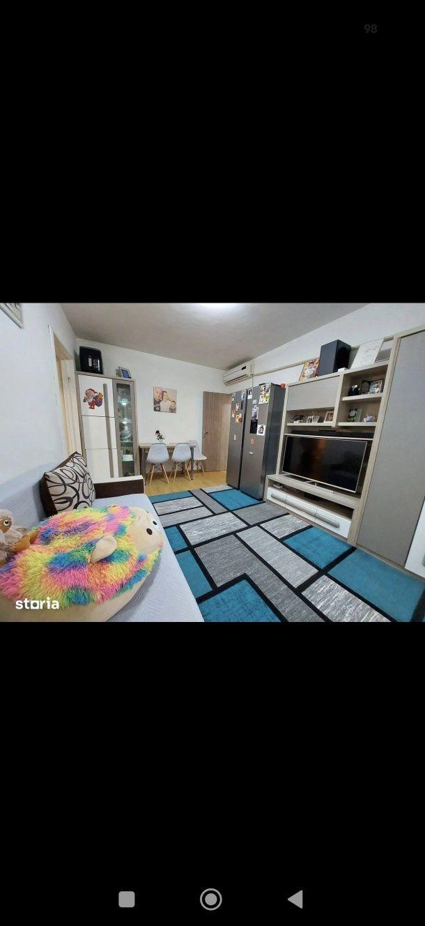 Apartament 3 camere direct proprietar