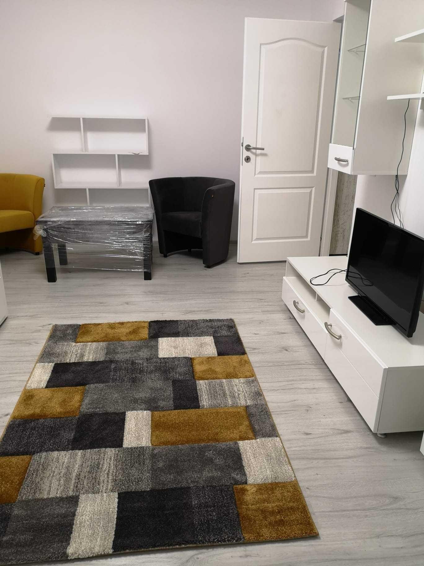 INCHRIRIEZ Garsoniera - totul NOU - langa Metrou Valea Ialomitei