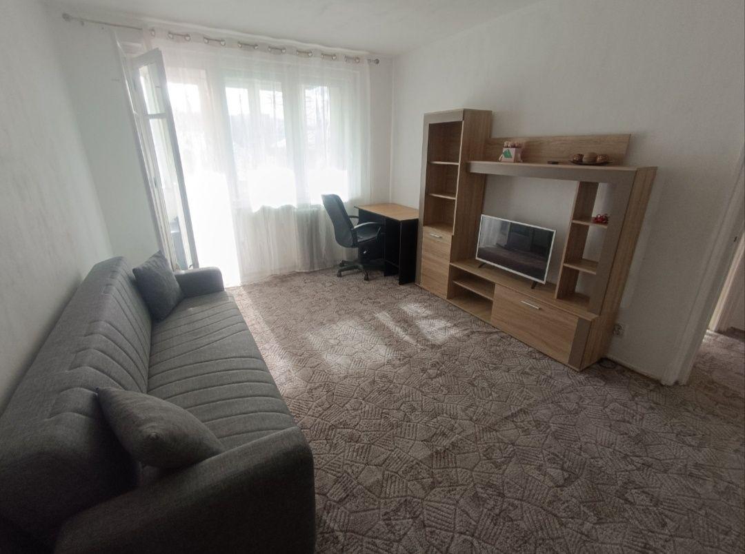 Inchiriere apartament 2 camere semidecomandat in zona gara obor sector 2 București.
