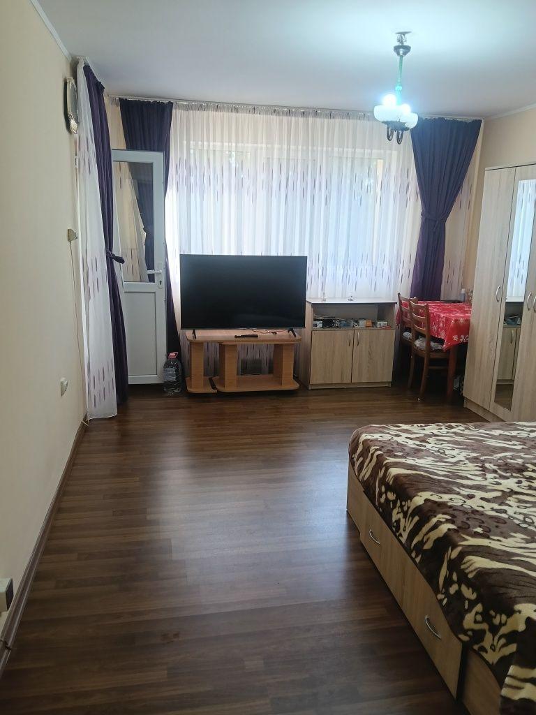 Vând garsonieră spațioasă, Gavana 2,etaj 5/10 cu lift - imagine 1