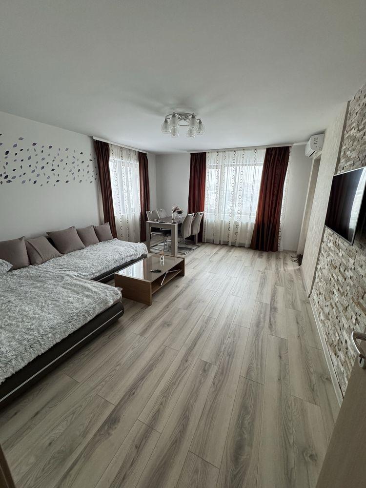 apartament de inchiriat 2 camere ,bloc  nou de lux